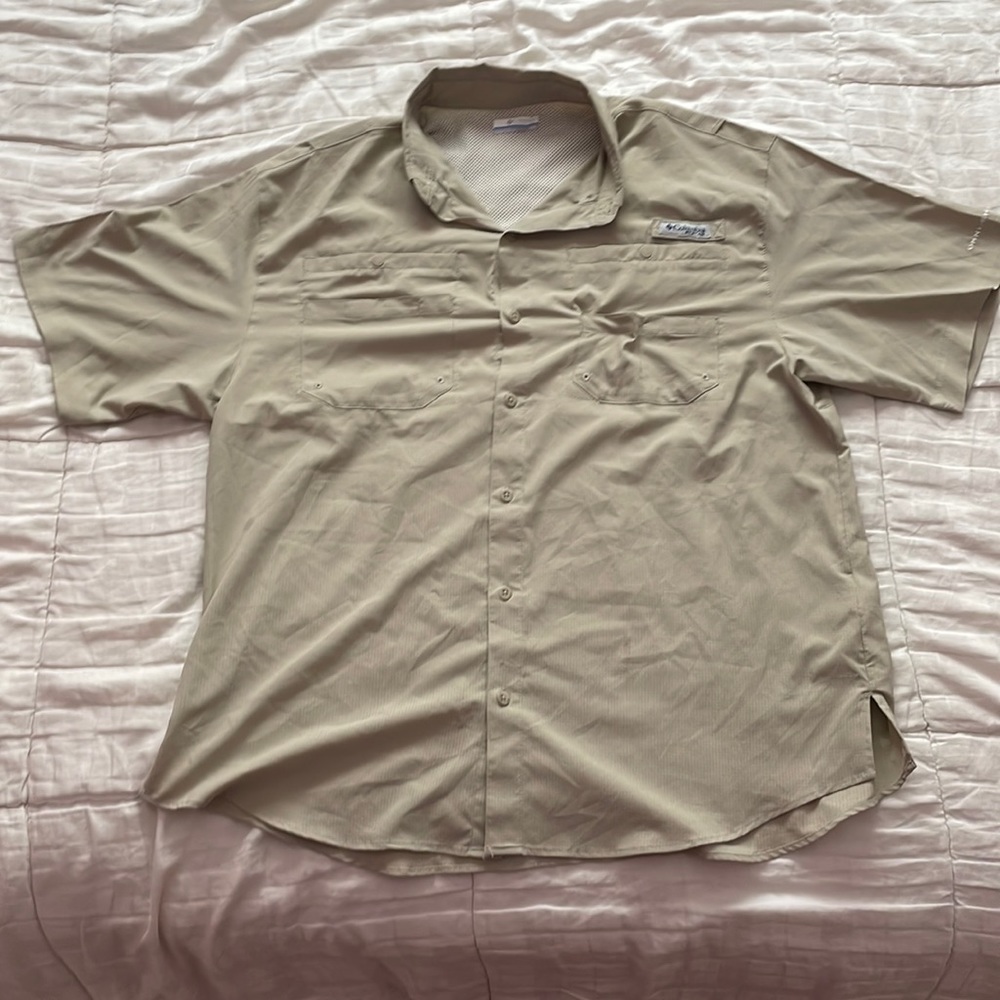 Columbia Sportswear Short Sleeve Button Down